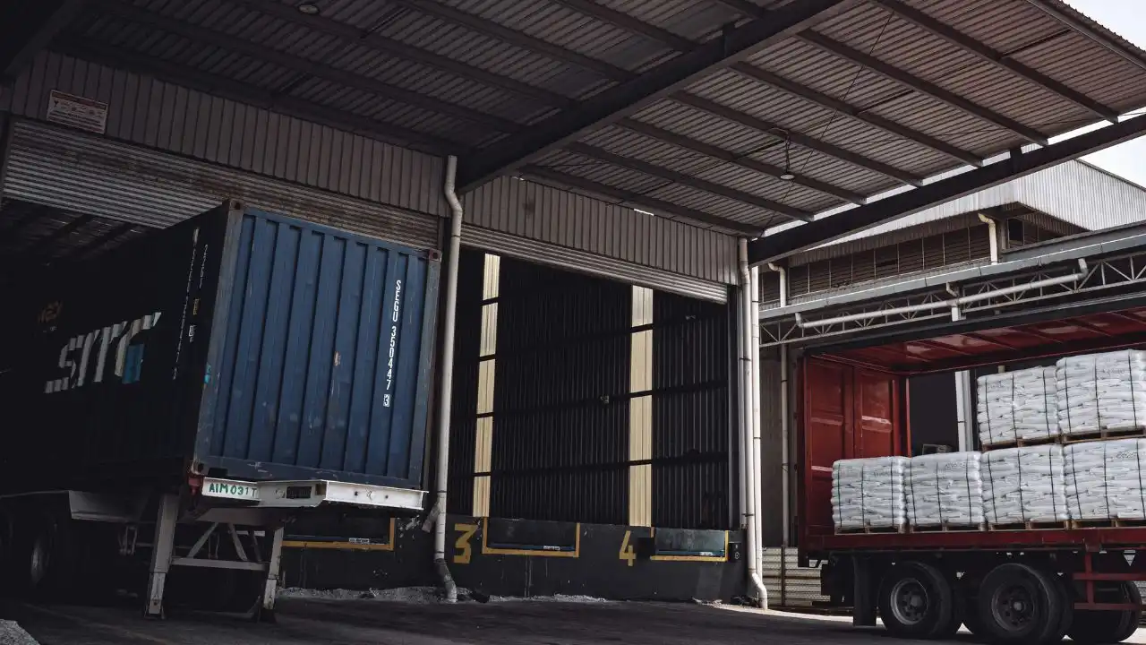 Why U.S. Importers Are Rushing to Convert Warehouses into Bonded Zones in 2025