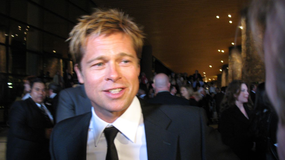 Brad Pitt in chicken costume for El Pollo Loco