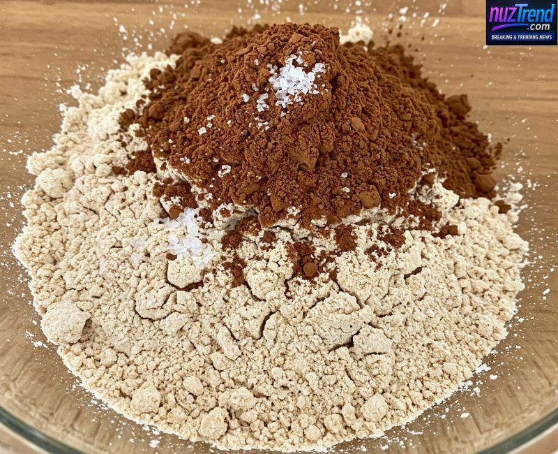 Mixing whole wheat flour and cacao powder
