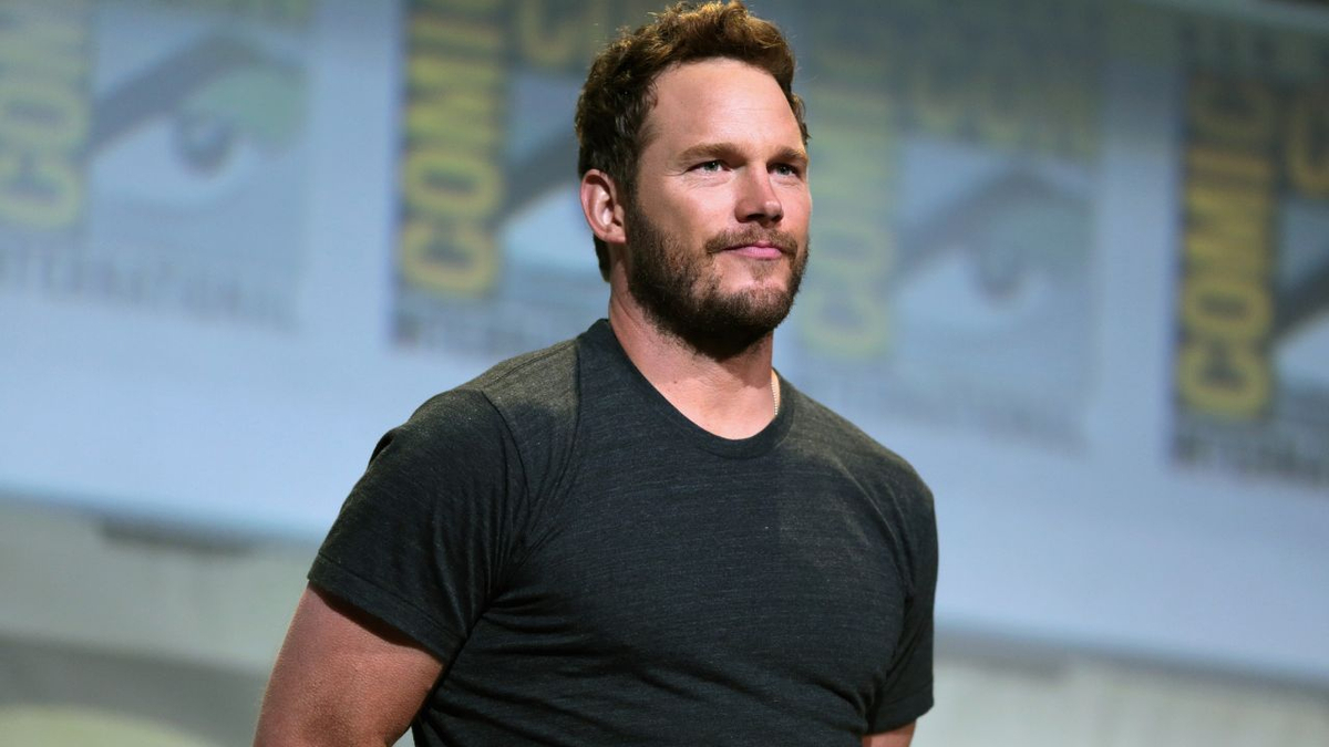 Chris Pratt waiting tables and living in a van