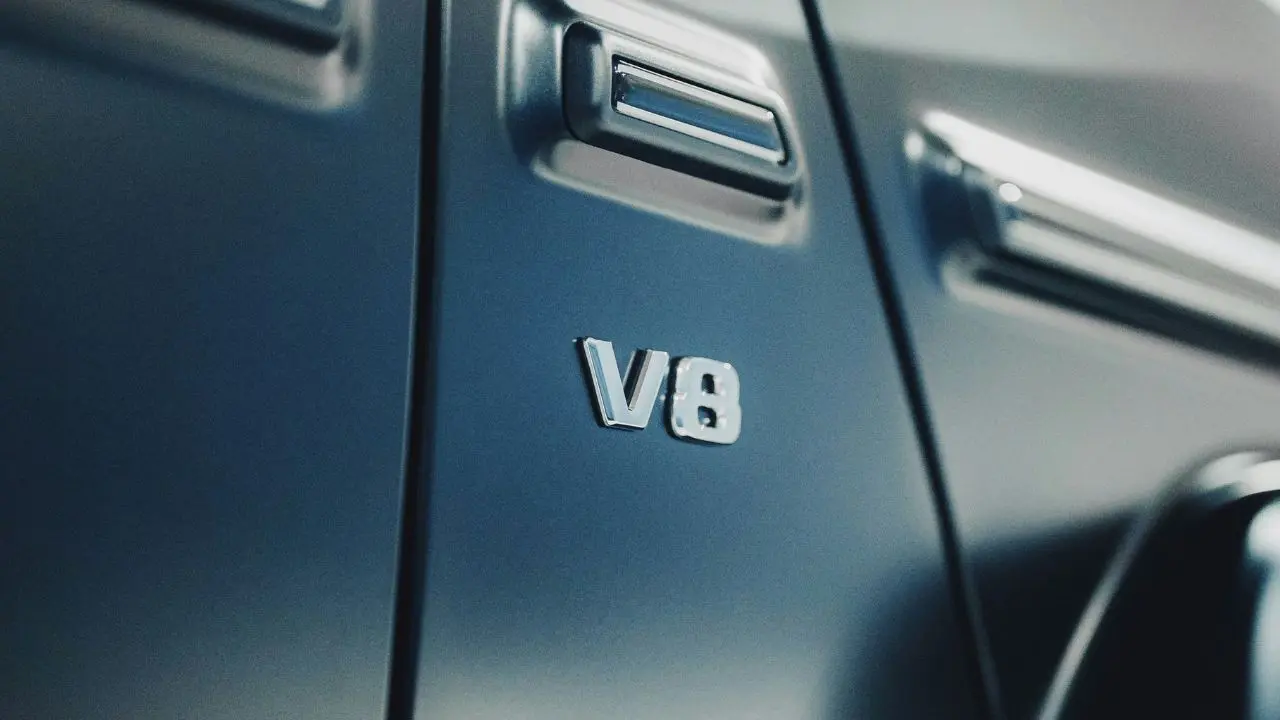 GM's $888 Million Bet on V-8 Engines Signals Confidence in Combustion Amid EV Slowdown