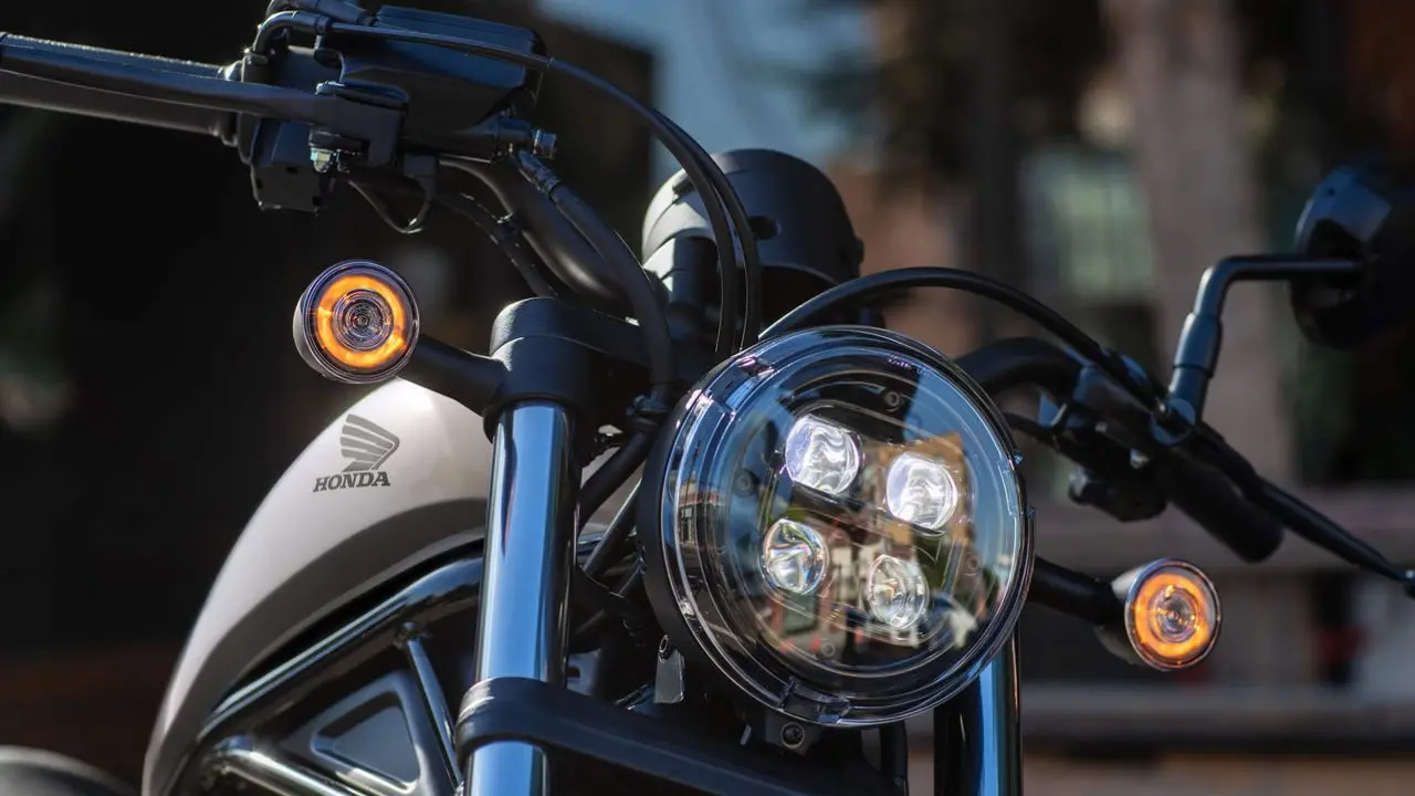 Honda Rebel 500 2025 Front and Headlamps View