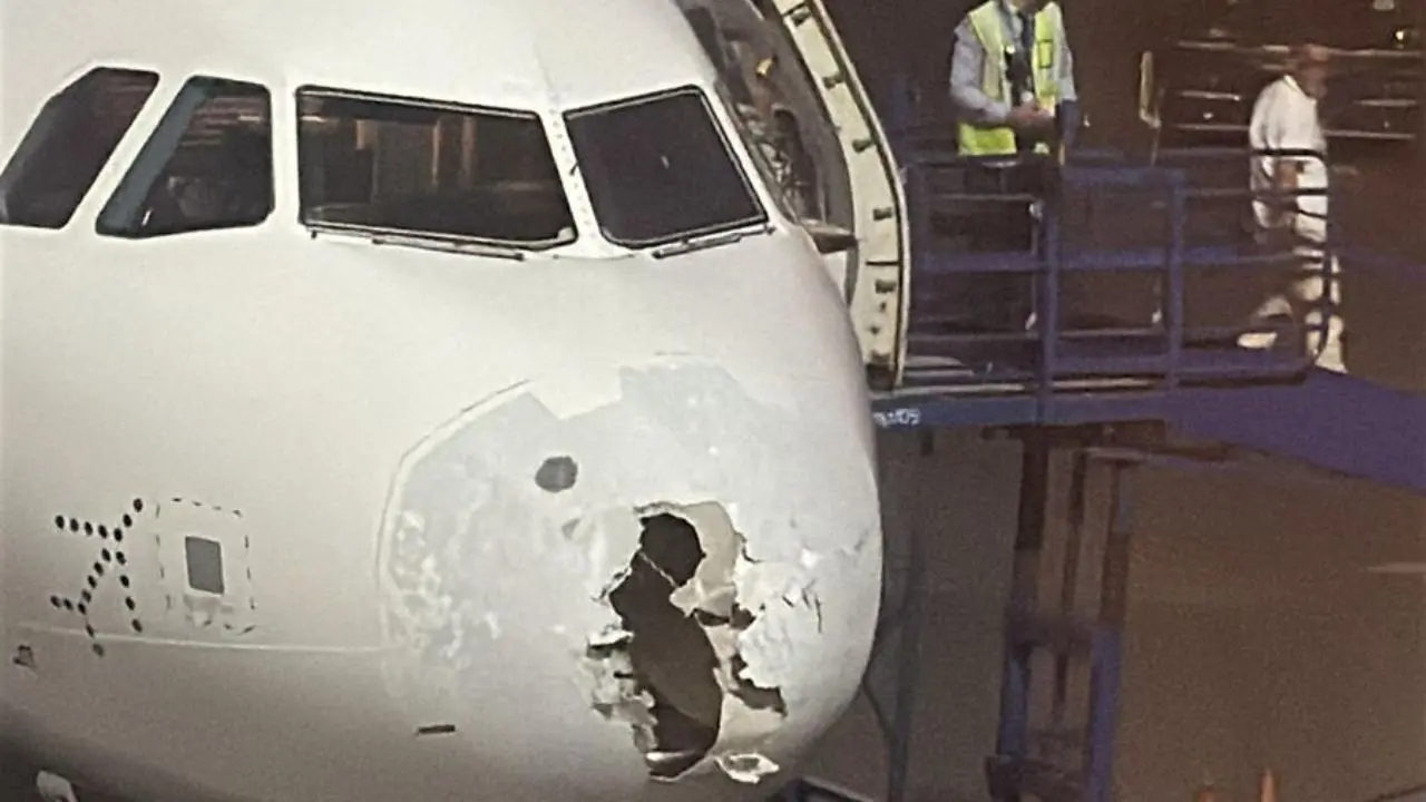 IndiGo Flight 6E2142 Suffers Nose Damage in Mid-Air Hailstorm; All 227 Onboard Safe