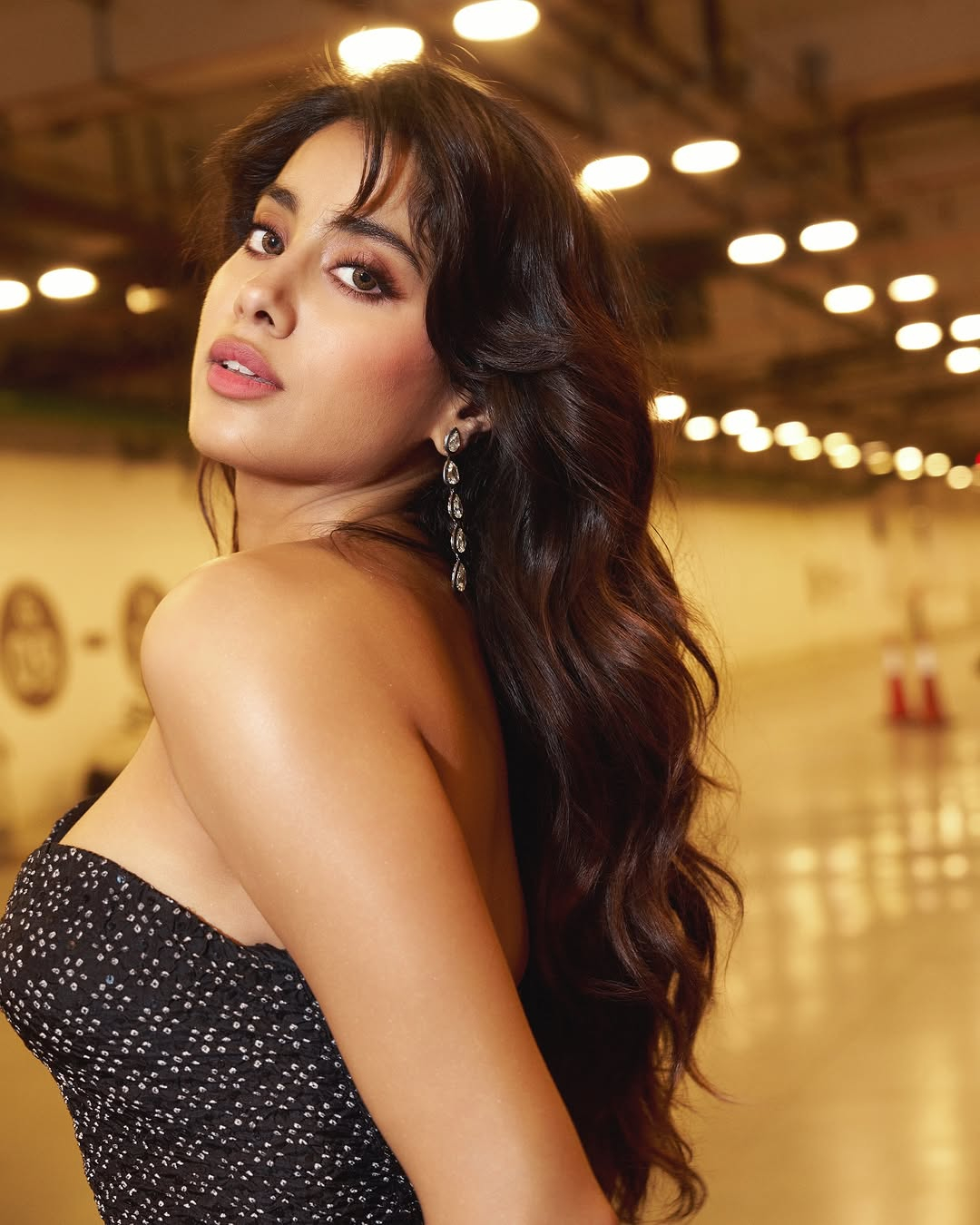 Janhvi Kapoor walking the Lakme Fashion Week ramp