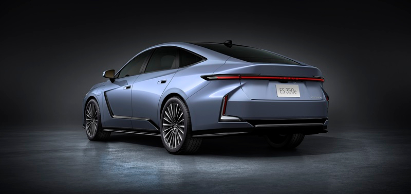 Lexus ES Backside
