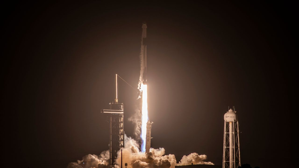 NASA and SpaceX Successfully Launch CRS-32 Resupply Mission to the ISS