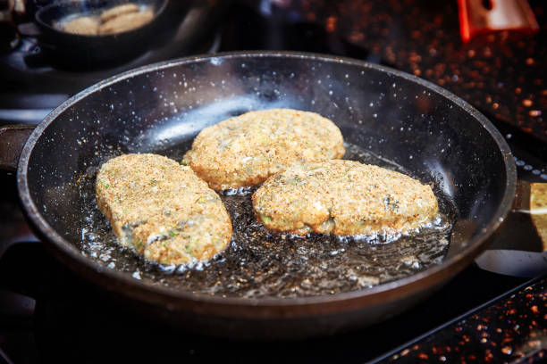 Frying veg cutlets in oil