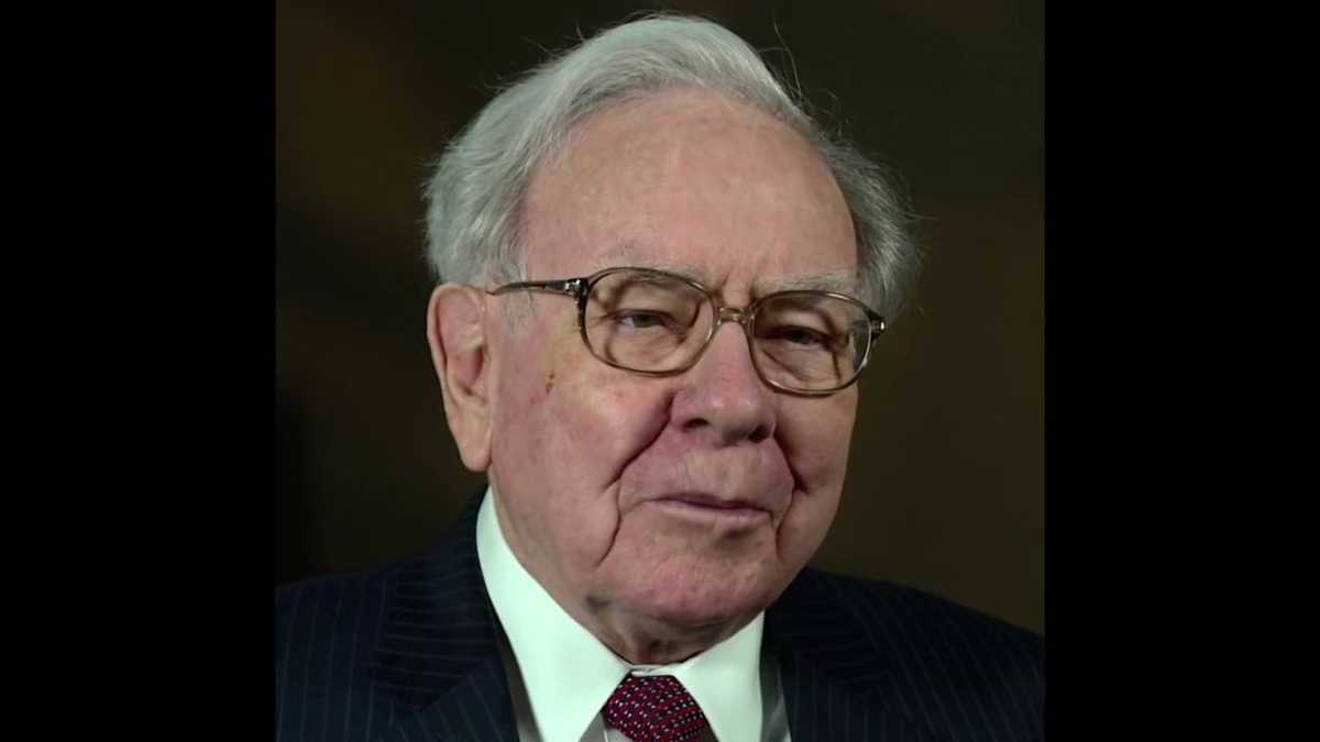 Warren Buffett to Step Down as Berkshire Hathaway CEO by End of 2025